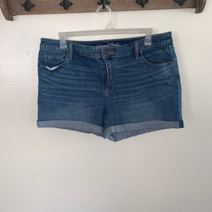 Universal Thread Jean Shorts 18W